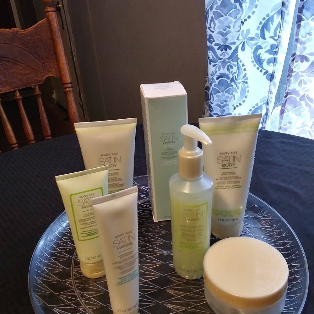 Mary Kay Satin Hands line
